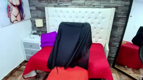 Snapshot of trinity_tsx chatting on 19, 7, 2026 SOFIA online show from 19, 7, 2026