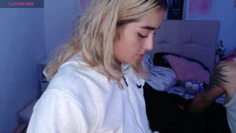 Snapshot of trinitych_ chatting on 2, 4, 2026 trinitych_ online show from 2, 4, 2026