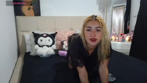 Snapshot of trinitych_ chatting on 4, 6, 2026 trinitych_ online show from 4, 6, 2026