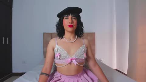 Snapshot of trinydoll chatting on 13, 10, 2025 Triny online show from 13, 10, 2025