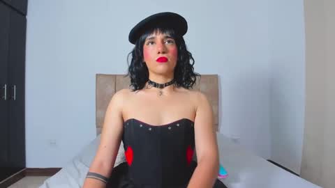 Snapshot of trinydoll chatting on 23, 10, 2025 Triny online show from 23, 10, 2025