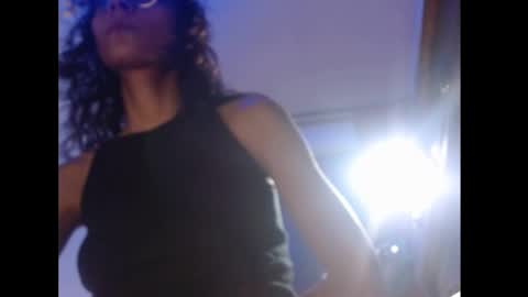 Trisha  Miller online show from 29, 9, 2025