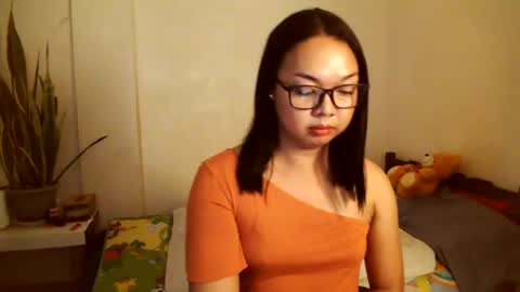Snapshot of trishakera chatting on 6, 1, 2025 trisha online show from 6, 1, 2025