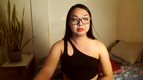 Snapshot of trishakera chatting on 26, 1, 2025 trisha online show from 26, 1, 2025