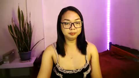 Snapshot of trishakera chatting on 7, 2, 2025 trisha online show from 7, 2, 2025