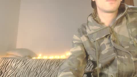 Tristan And Samara online show from 5, 1, 2025