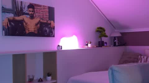 Snapshot of tristangreyaura chatting on 1, 3, 2026 Trystan Grey online show from 1, 3, 2026