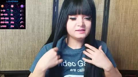 trixiedoescamcam online show from 18, 12, 2024