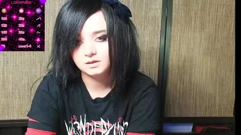 trixiedoescamcam online show from 4, 2, 2025