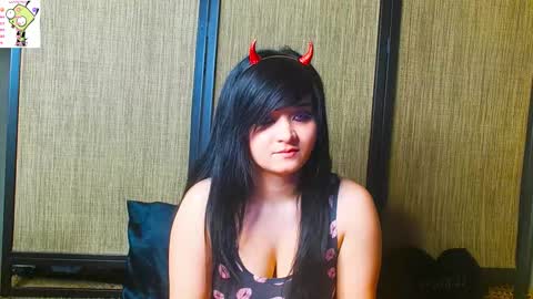 trixiedoescamcam online show from 11, 2, 2026