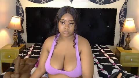 Snapshot of trixiemar chatting on 1, 2, 2025 TrixieMar online show from 1, 2, 2025