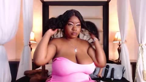 Snapshot of trixiemar chatting on 10, 3, 2025 TrixieMar online show from 10, 3, 2025