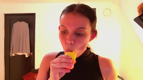 trixx_01 online show from 8, 10, 2025