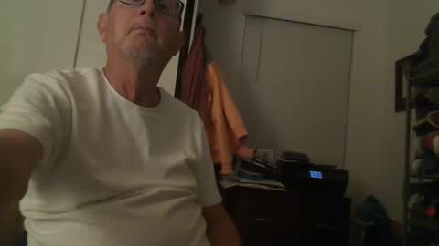 Snapshot of troffer1020 chatting on 5, 3, 2025 Troffer online show from 5, 3, 2025