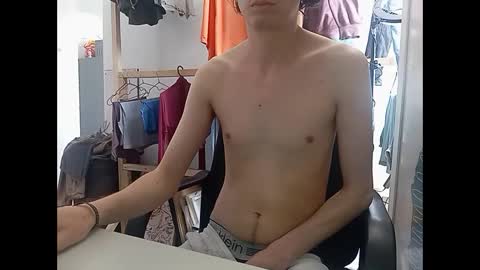 Snapshot of tronco_alegre chatting on 3, 1, 2025 tronco_alegre online show from 3, 1, 2025