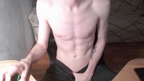 Snapshot of trone41 chatting on 7, 4, 2026 I POST MY FUCKING VIDEOS AND PICS online show from 7, 4, 2026