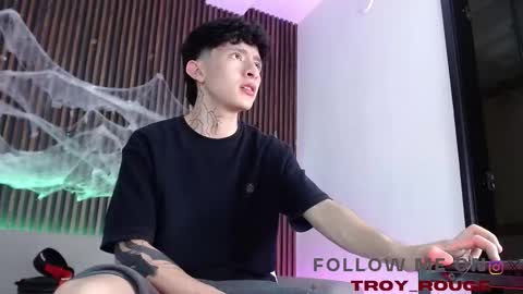 Troy online show from 25, 10, 2025