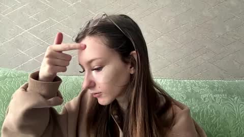 Hello Viola here   Help me to make 50 thumbs up 333 online show from 10, 4, 2026