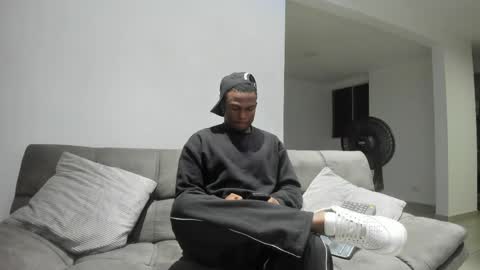 Snapshot of troykhalil chatting on 22, 4, 2026 Troy Khalil online show from 22, 4, 2026
