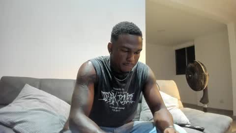 Snapshot of troykhalil chatting on 28, 4, 2026 Troy Khalil online show from 28, 4, 2026