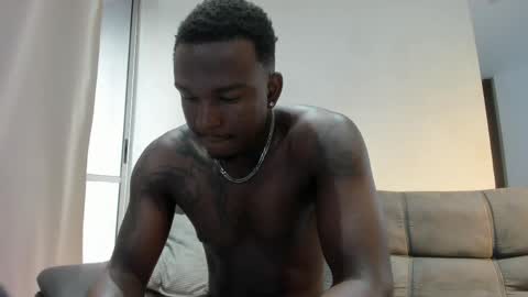 Snapshot of troykhalil chatting on 28, 4, 2026 Troy Khalil online show from 28, 4, 2026