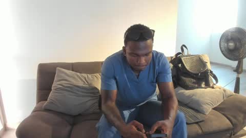 Snapshot of troykhalil chatting on 30, 4, 2026 Troy Khalil online show from 30, 4, 2026