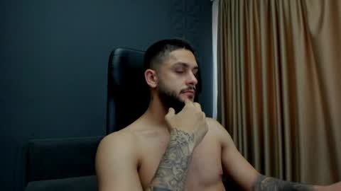 Snapshot of troywade chatting on 21, 7, 2026 TroyWade online show from 21, 7, 2026