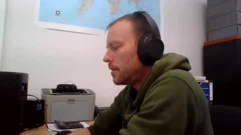 Snapshot of truble_again chatting on 26, 5, 2026 truble_again online show from 26, 5, 2026