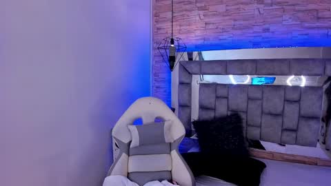   online show from 11, 12, 2024