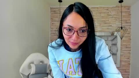   online show from 30, 1, 2025