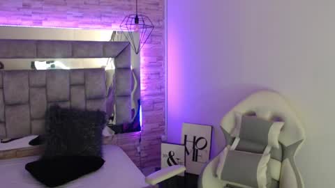   online show from 14, 2, 2025