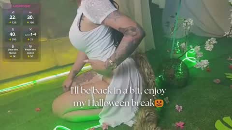   online show from 10, 10, 2025