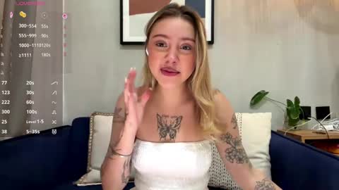 Mia online show from 9, 4, 2026