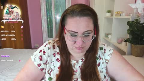 Adelle online show from 25, 12, 2024