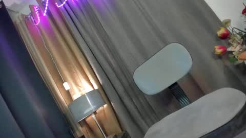 Chloe online show from 22, 2, 2025