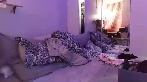 Amber White online show from 15, 9, 2025