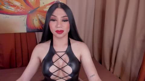 Queen Selena online show from 6, 3, 2026