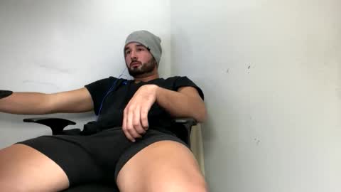 Snapshot of tuamante000 chatting on 15, 11, 2025 Stimulation make me Cum in Public or in Pvt online show from 15, 11, 2025