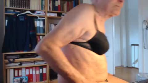 FINN but call me NANNA online show from 26, 2, 2025