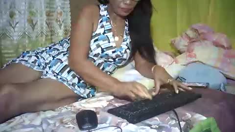 Snapshot of tuchmegently chatting on 7, 3, 2025 Mae online show from 7, 3, 2025