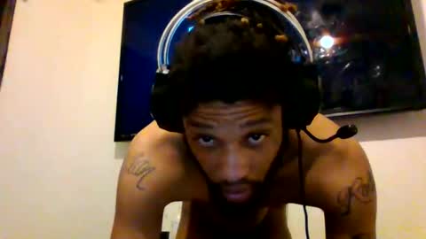 Snapshot of tufyi1 chatting on 15, 12, 2025 tufyi1 online show from 15, 12, 2025