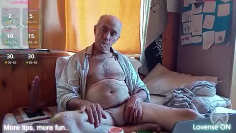 Papi Facu online show from 25, 11, 2025