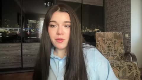Snapshot of tutti_frutti_ chatting on 6, 5, 2026 Ariana online show from 6, 5, 2026