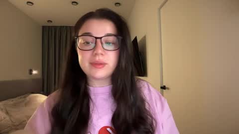 Snapshot of tutti_frutti_ chatting on 31, 5, 2026 Ariana online show from 31, 5, 2026