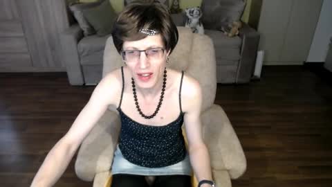 Snapshot of tvclementine chatting on 27, 5, 2026 Clementine online show from 27, 5, 2026