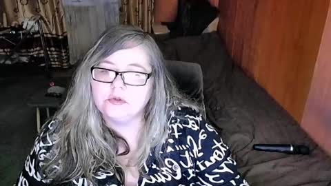 Lana online show from 25, 2, 2025