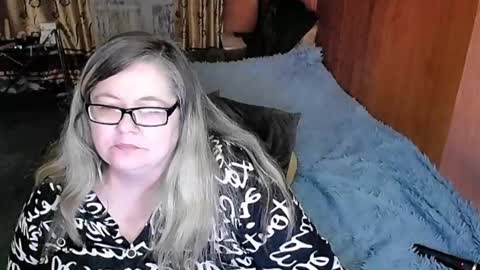 Lana online show from 27, 2, 2025