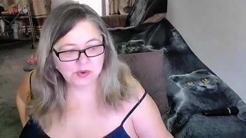 Lana online show from 12, 4, 2026