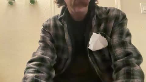 Snapshot of tweedsmemoirs_2y chatting on 5, 4, 2026 Peter the exxxpolorer online show from 5, 4, 2026