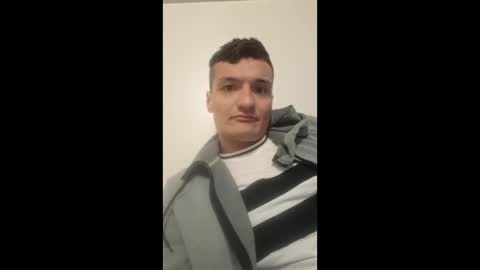 Snapshot of twinkboy2042 chatting on 4, 3, 2026 twinkboy2042 online show from 4, 3, 2026